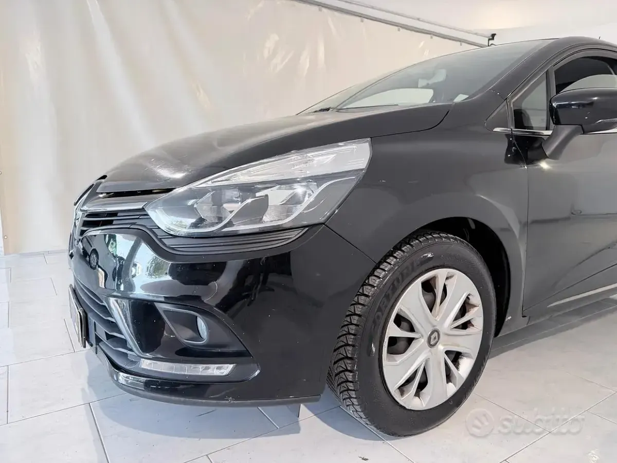 Usata Renault Clio IV 75 CV (55 kW) 2018 Nero Berlina
