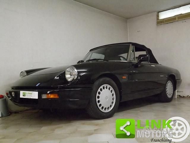 Usata Alfa Romeo Spider 109 CV (80 kW) 1991 Nero Cabrio