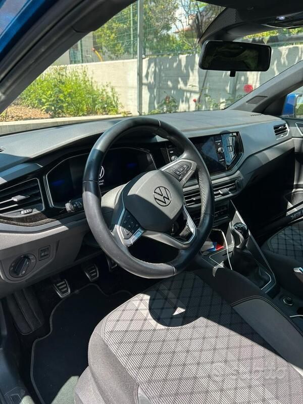 Usata VW Polo R-line 95 CV (69 kW) 2022 Blu/azzurro Utilitaria