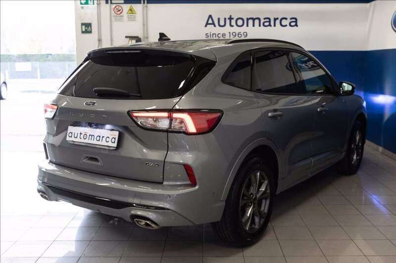 Usata Ford Kuga ST-Line X 225 CV (165 kW) 2022 Grigio metallizzato SUV