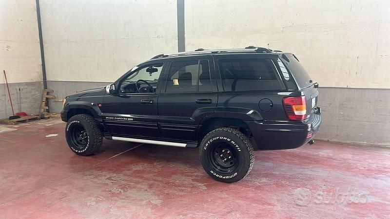 Usata Jeep Grand Cherokee 163 CV (119 kW) 2004 Nero SUV