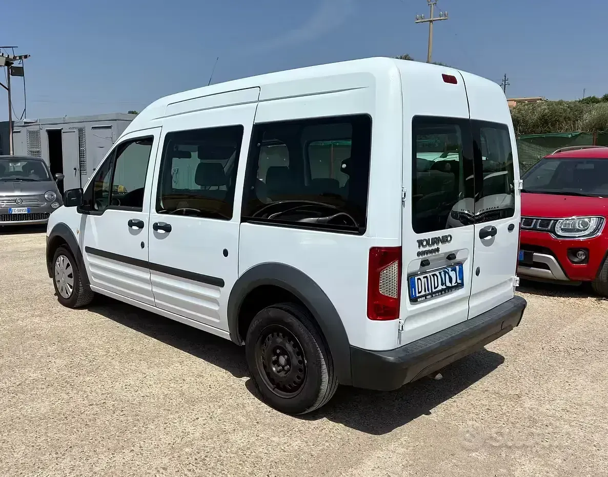 Usata Ford Transit Connect 90 CV (66 kW) 2009 Bianco Monovolume