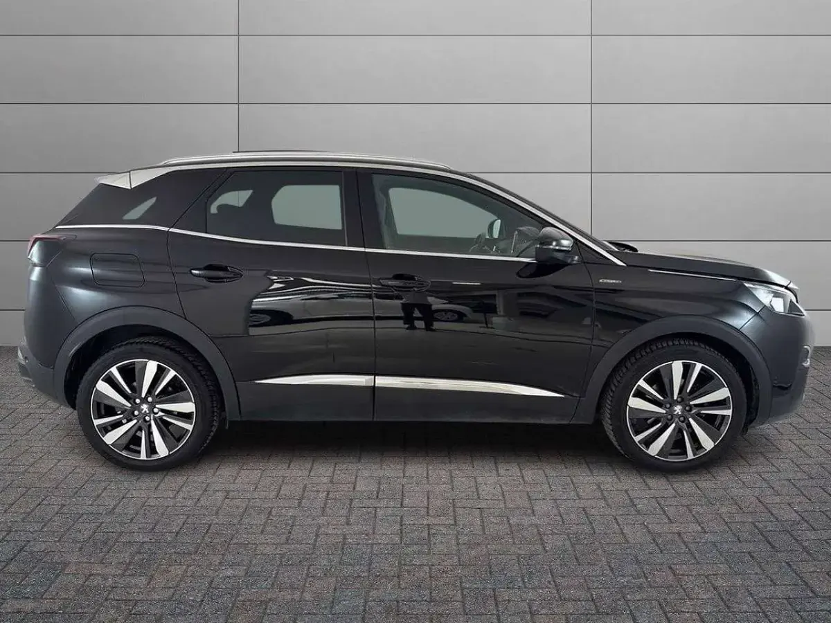 Usata Peugeot 3008 GT-line 131 CV (96 kW) 2019 Nero SUV