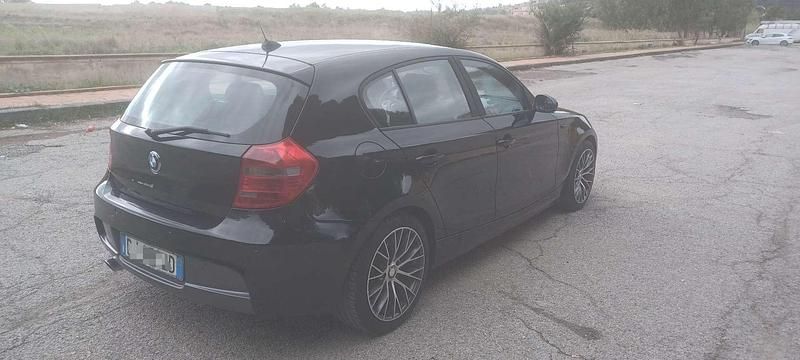 Usata BMW 118 M Sport 143 CV (105 kW) 2007 Nero Utilitaria