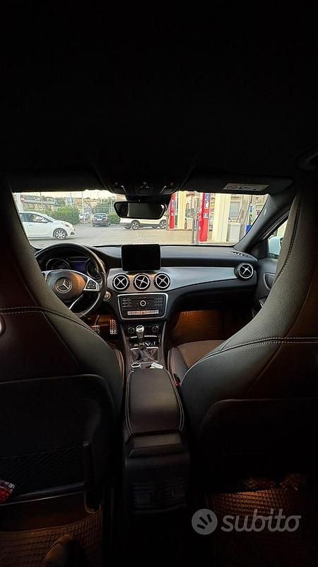 Usata Mercedes GLA200 136 CV (100 kW) 2018 SUV
