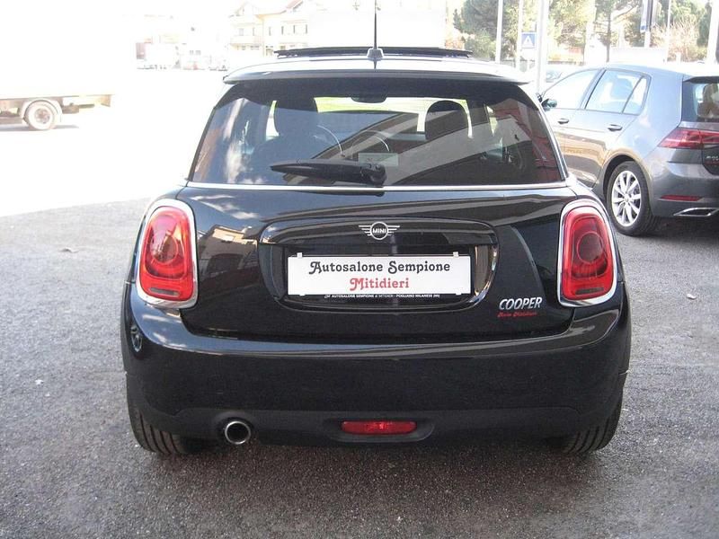 Usata Mini Cooper 136 CV (100 kW) 2018 Nero Utilitaria
