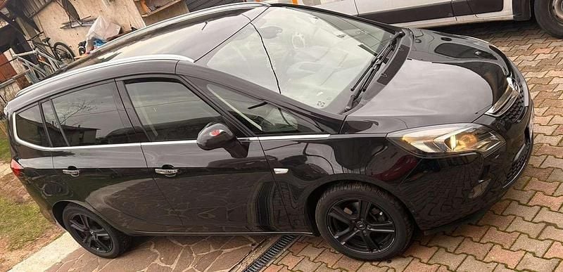 Usata Opel Zafira Tourer Cosmo 131 CV (96 kW) 2013 Monovolume