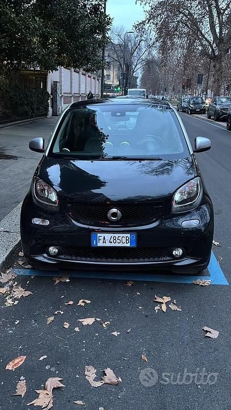 Nero Usata 2015 Smart ForTwo Coupé Passion Coupé | 9000 € - Immagine 1/4