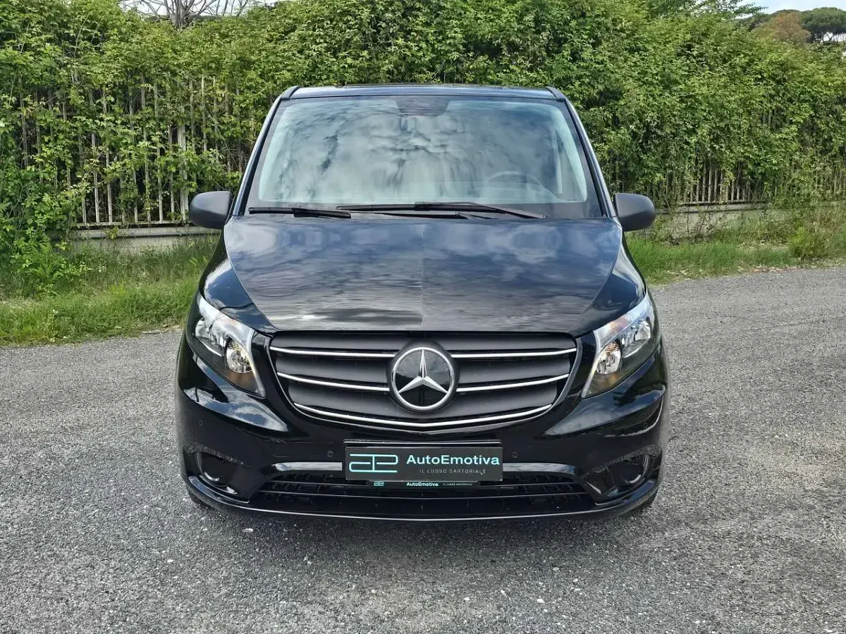Usata Mercedes Vito 163 CV (119 kW) 2024 Nero Furgone