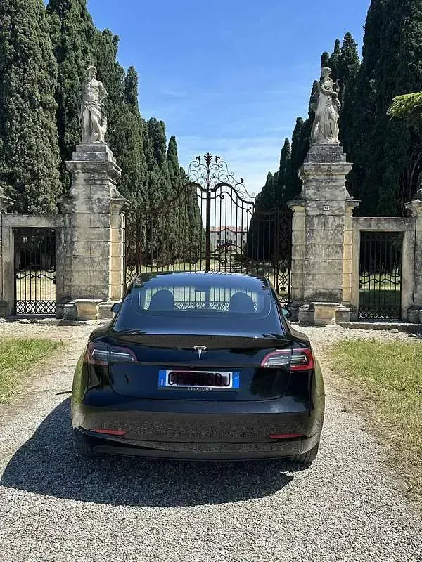 Usata Tesla Model 3 Standard Range 88 kW (120 CV) 2023 Berlina