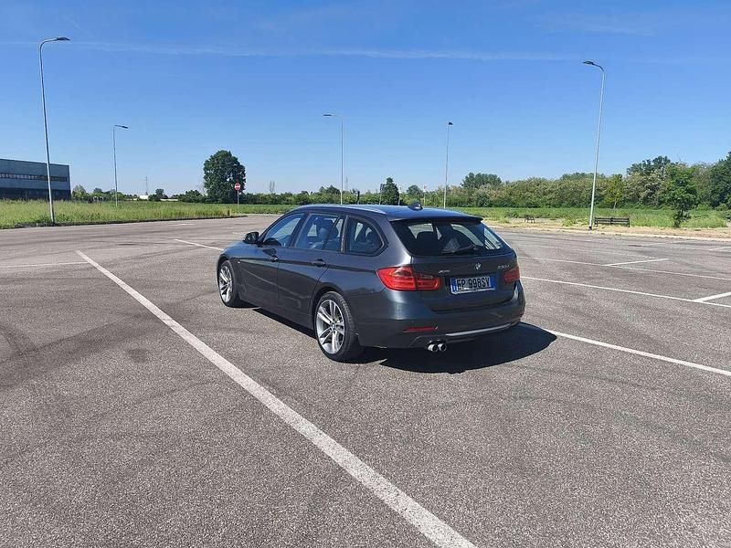 Usata BMW 330 258 CV (189 kW) 2013 Other Station wagon