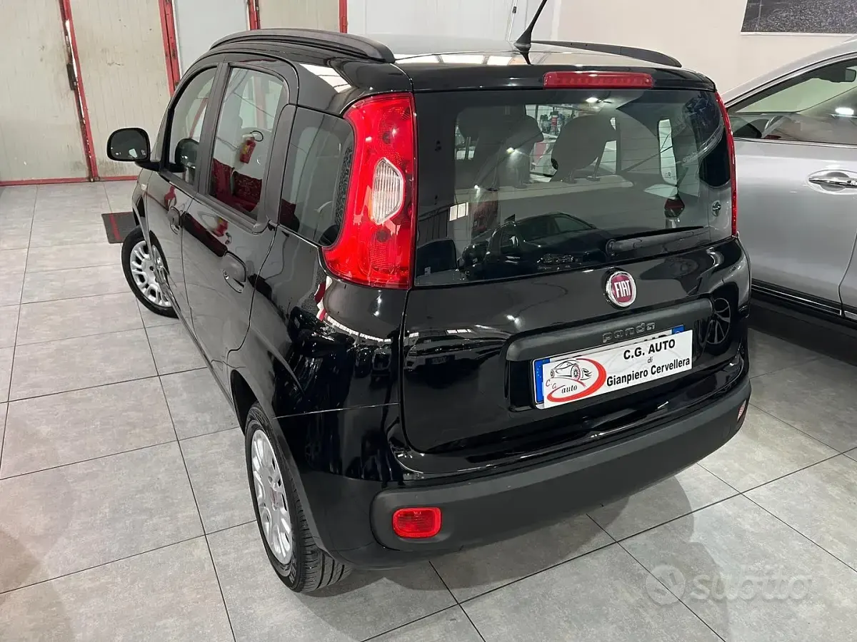 Usata Fiat Panda Lounge 75 CV (55 kW) 2013 Nero Berlina