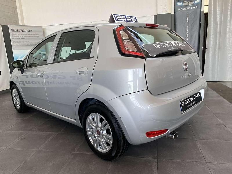 Usata Fiat Punto Lounge 84 CV (61 kW) 2015 Argento Utilitaria
