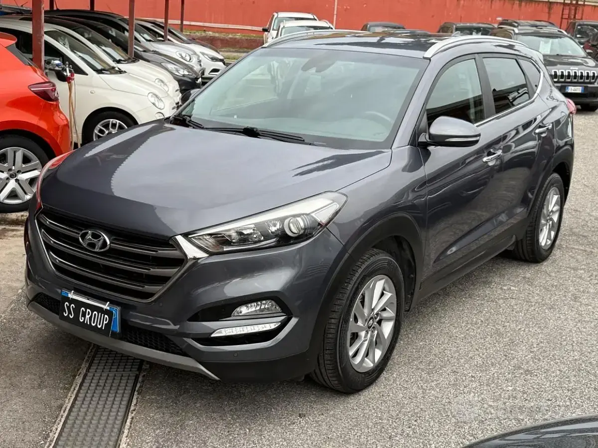Usata Hyundai Tucson Edition 116 CV (85 kW) 2017 Grigio SUV