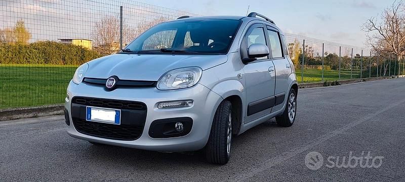 Usata Fiat Panda Lounge 95 CV (69 kW) 2016 Grigio Utilitaria