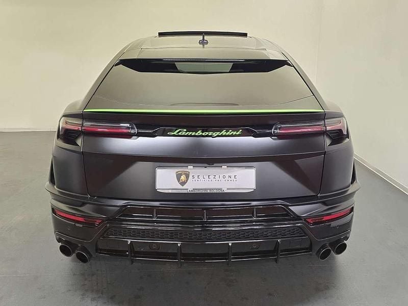 Usata Lamborghini Urus 666 CV (489 kW) 2023 Nero SUV