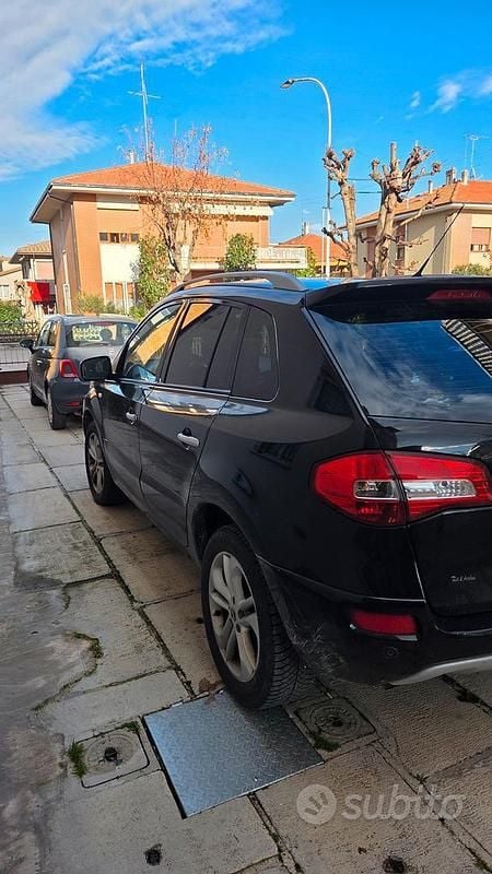 Usata Renault Koleos Dynamique 150 CV (110 kW) 2010 Nero SUV