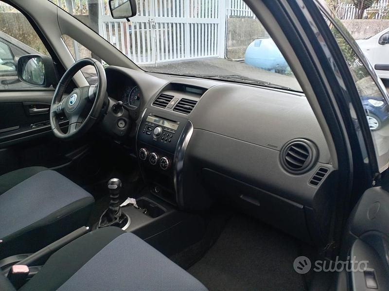 Usata Fiat Sedici Dynamic 120 CV (88 kW) 2008 Nero SUV