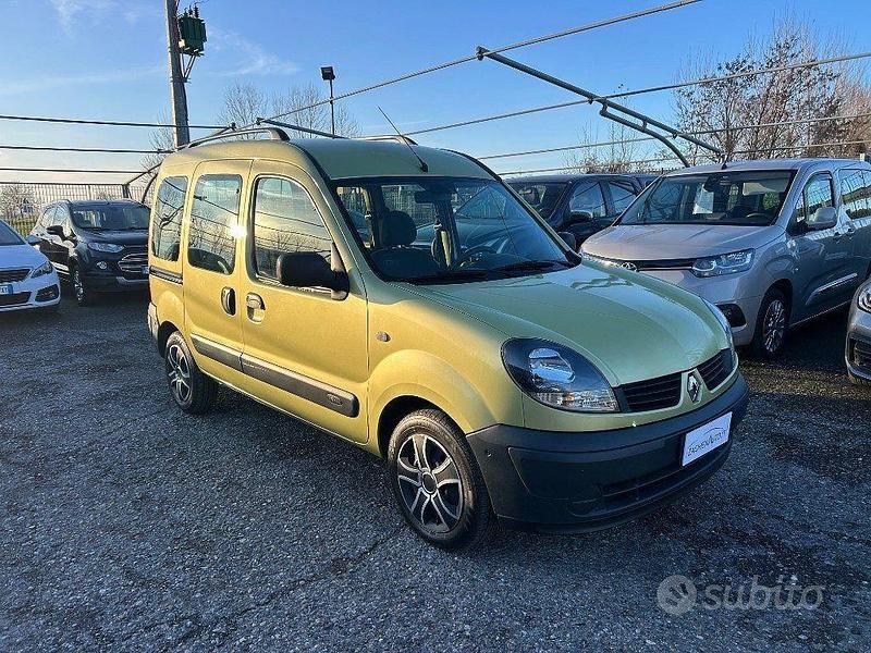 Usata Renault Kangoo 95 CV (69 kW) 2007 Verde Monovolume