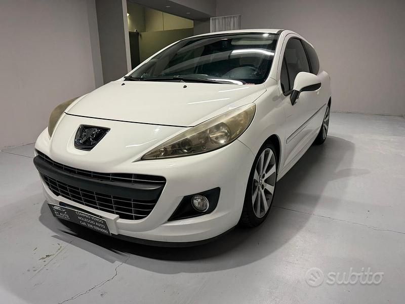 Usata Peugeot 207 GTi 174 CV (127 kW) 2010 Bianco Coupé