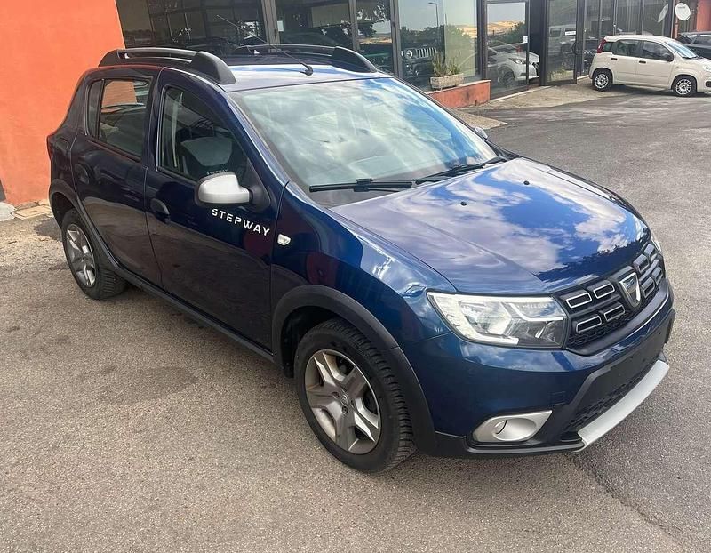 Usata Dacia Sandero Prestige 90 CV (66 kW) 2018 Blu/azzurro Berlina