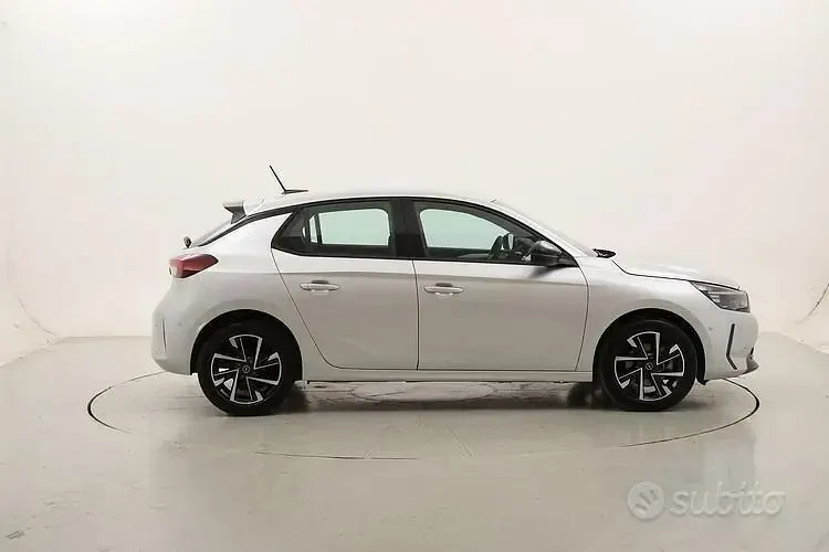 Usata Opel Corsa 101 CV (74 kW) 2025 Grigio Utilitaria