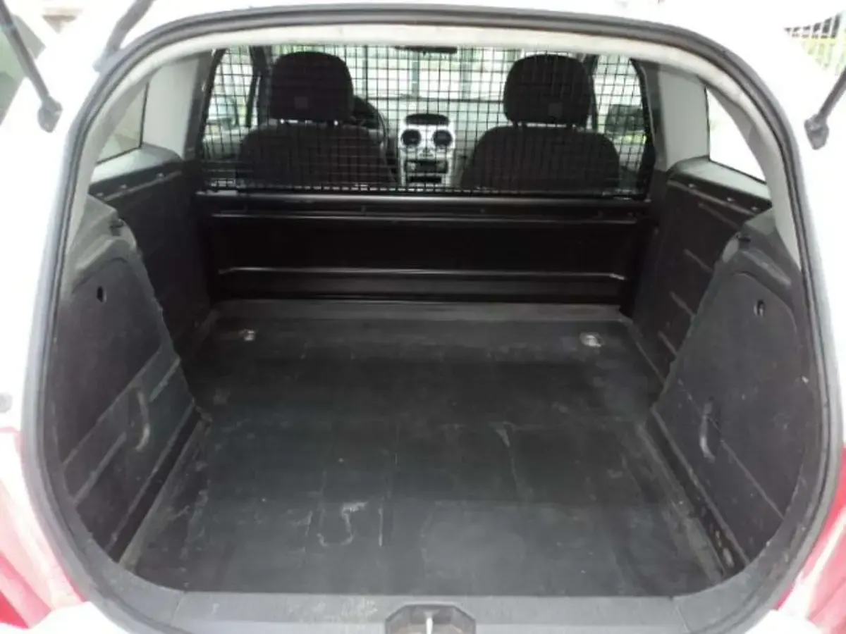 Usata Opel Corsa 75 CV (55 kW) 2014 Bianco Utilitaria