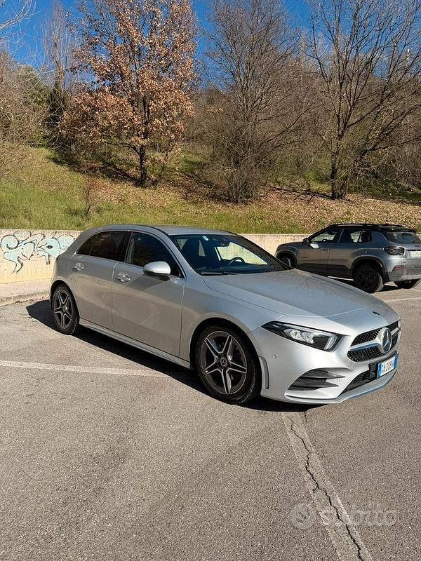 Usata Mercedes A180 136 CV (100 kW) 2020 Grigio Berlina