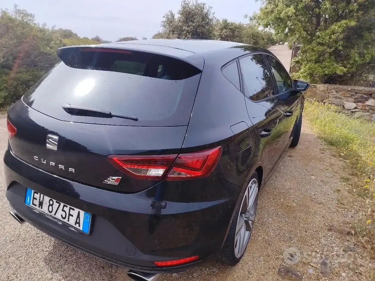 Usata Seat Leon CUPRA 280 CV (205 kW) 2014 Nero Berlina