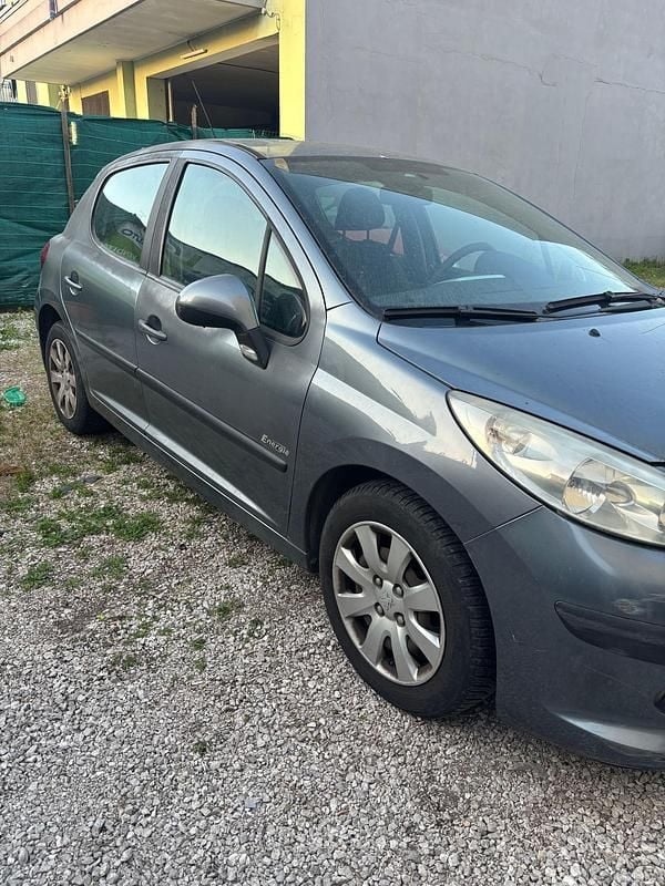 Usata Peugeot 207 68 CV (50 kW) 2008 Berlina