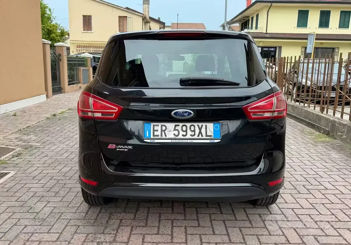 Usata Ford B-MAX Titanium 90 CV (66 kW) 2013 Nero Monovolume
