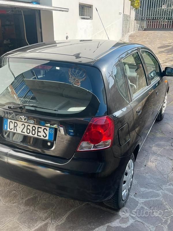 Usata Chevrolet Kalos SX 72 CV (52 kW) 2003 Nero Berlina