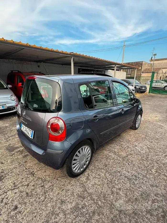 Usata Renault Modus Dynamique 85 CV (62 kW) 2008 Blu Monovolume