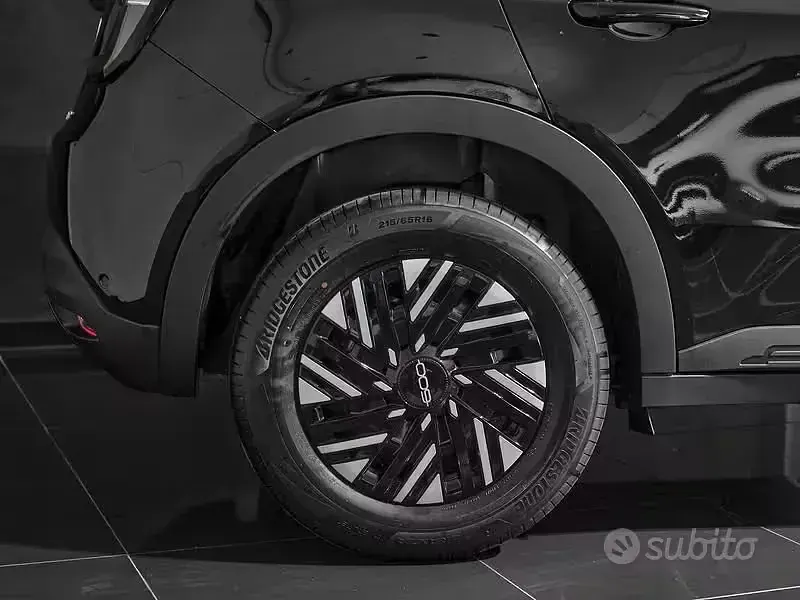 Nuova Fiat 600 Pop 100 CV (73 kW) 2026 SUV