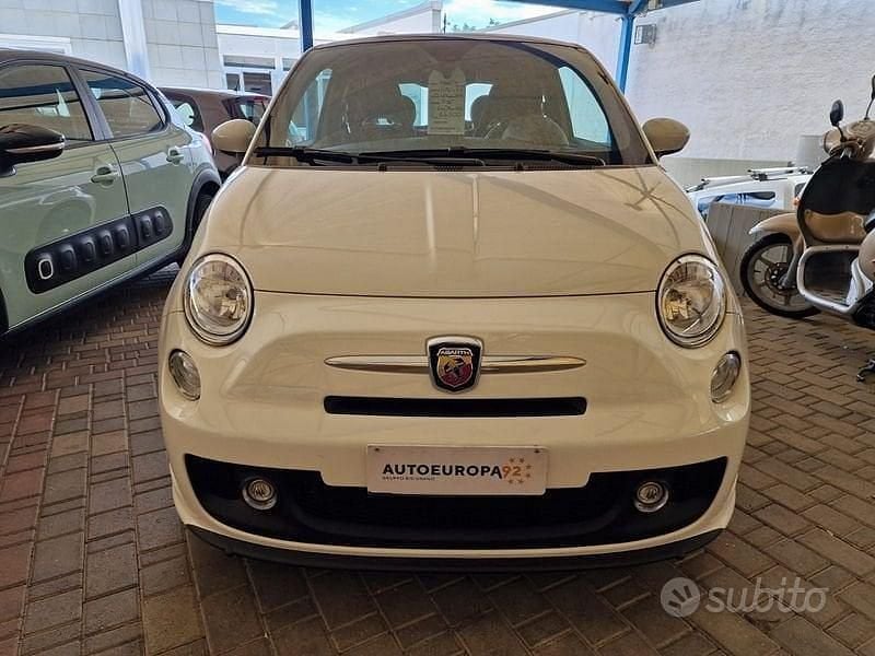 Usata Abarth 500 Custom 135 CV (99 kW) 2015 Bianco Utilitaria