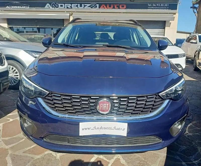 Usata Fiat Tipo Lounge 120 CV (88 kW) 2020 Blu/azzurro Station wagon