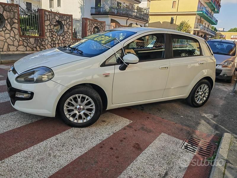 Usata Fiat Grande Punto 2011 Bianco Utilitaria