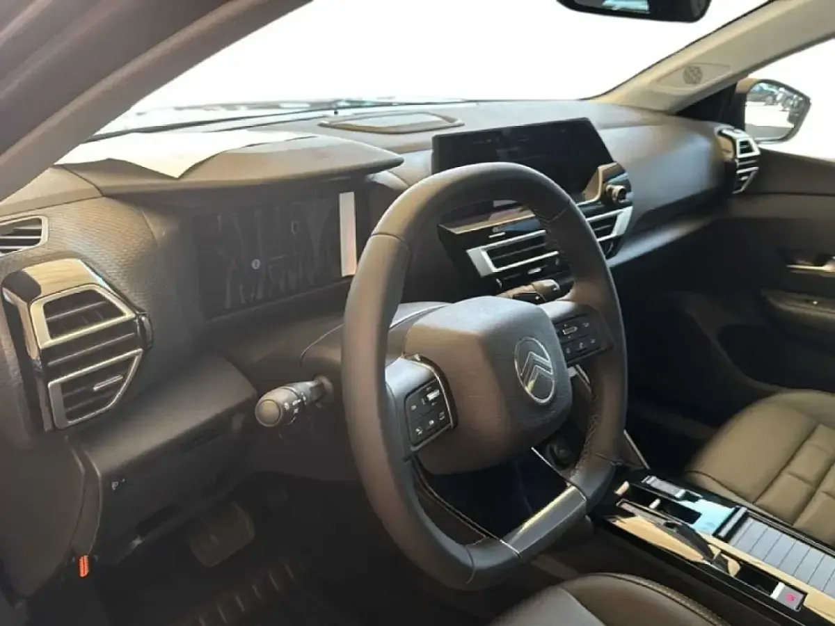 Nuova Citroën C4 130 CV (95 kW) 2026 Grigio SUV