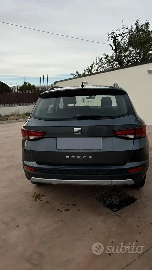 Usata Seat Ateca 115 CV (84 kW) 2019 Grigio SUV