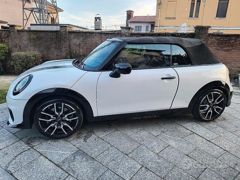 Usata Mini John Cooper Works Cabriolet 231 CV (169 kW) 2024 Bianco Cabrio