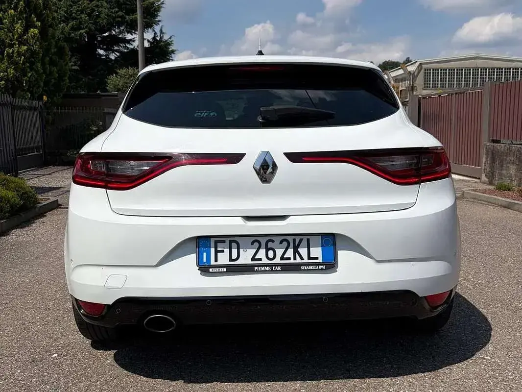 Usata Renault Mégane Bose Edition 131 CV (96 kW) 2016 Bianco Berlina