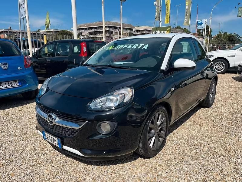 Usata Opel Adam 70 CV (51 kW) 2014 Utilitaria