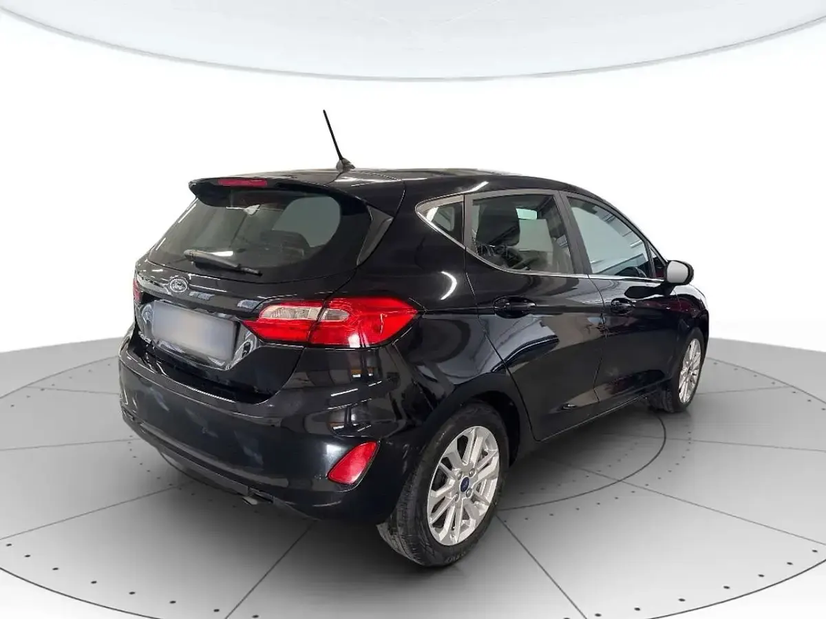 Usata Ford Fiesta Titanium 75 CV (55 kW) 2023 Nero Utilitaria