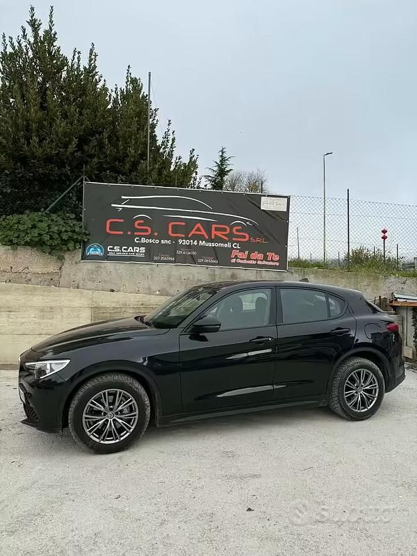 Usata Alfa Romeo Stelvio 160 CV (117 kW) 2022 Nero SUV