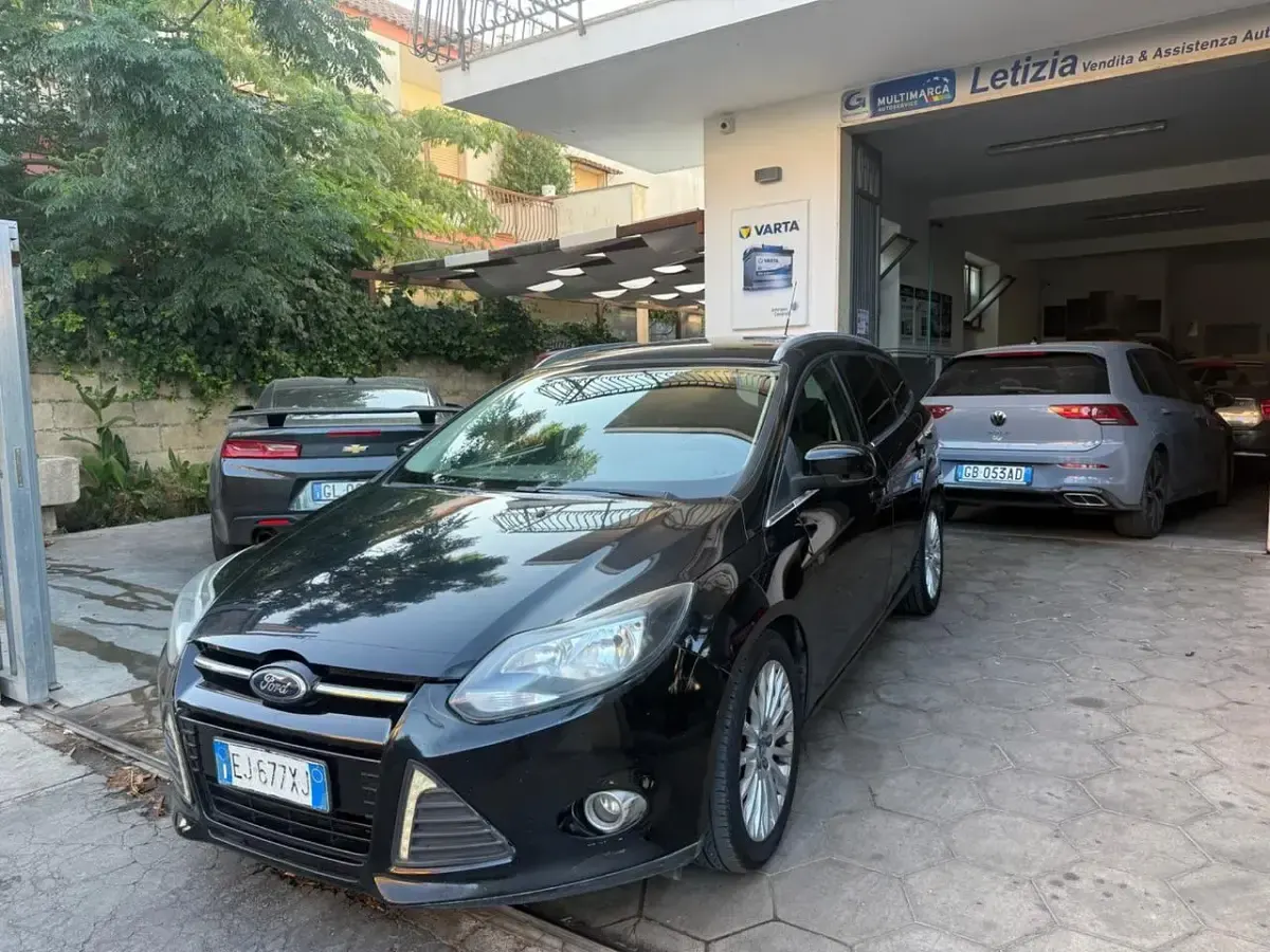 Usata Ford Focus Titanium 115 CV (84 kW) 2012 Nero Station wagon