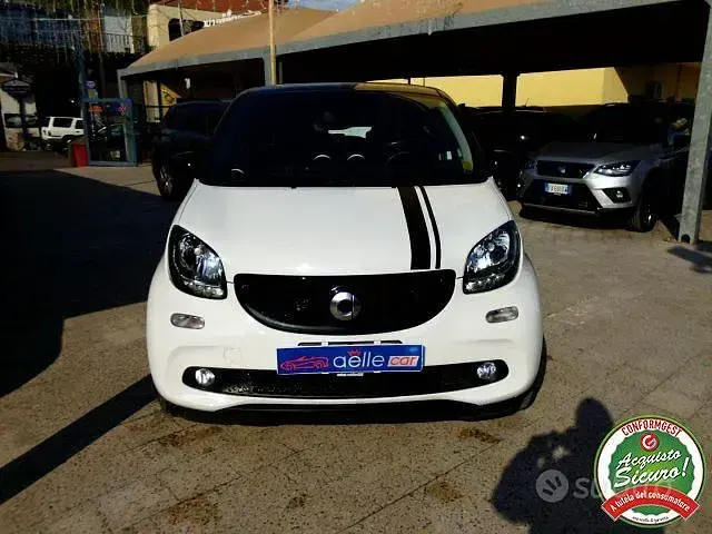 Usata Smart ForFour Passion 71 CV (52 kW) 2016 Bianco Utilitaria