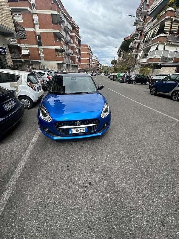 Usata Suzuki Swift 83 CV (61 kW) 2021 Blu/azzurro Utilitaria