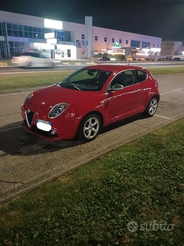 Usata Alfa Romeo MiTo 120 CV (88 kW) 2017 Rosso Utilitaria