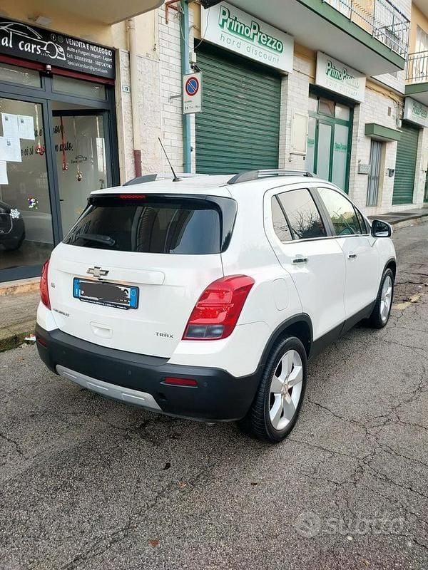 Usata Chevrolet Trax LTZ 131 CV (96 kW) 2013 Bianco SUV