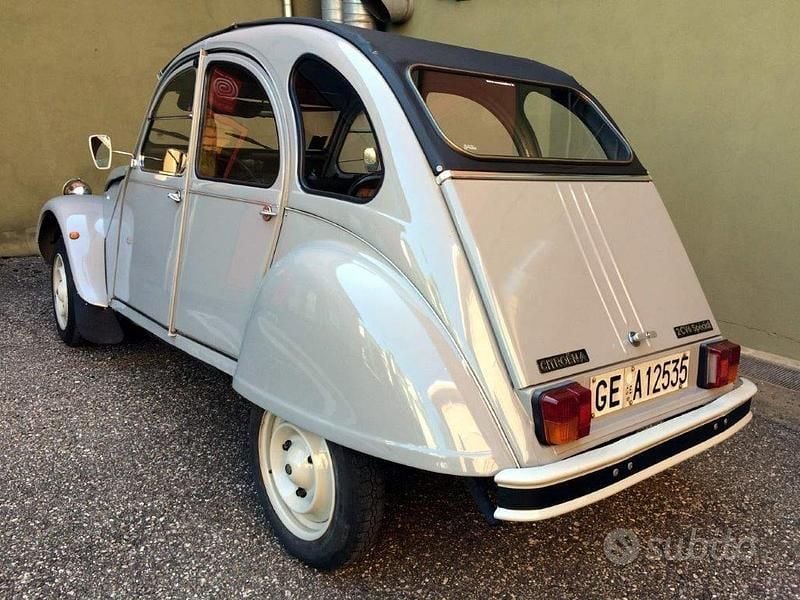 Usata Citroën 2CV 28 CV (20 kW) 1986 Grigio Berlina